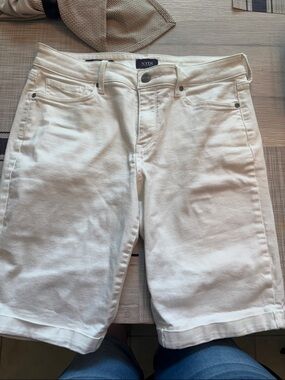 NYDJ white denim shorts,8.